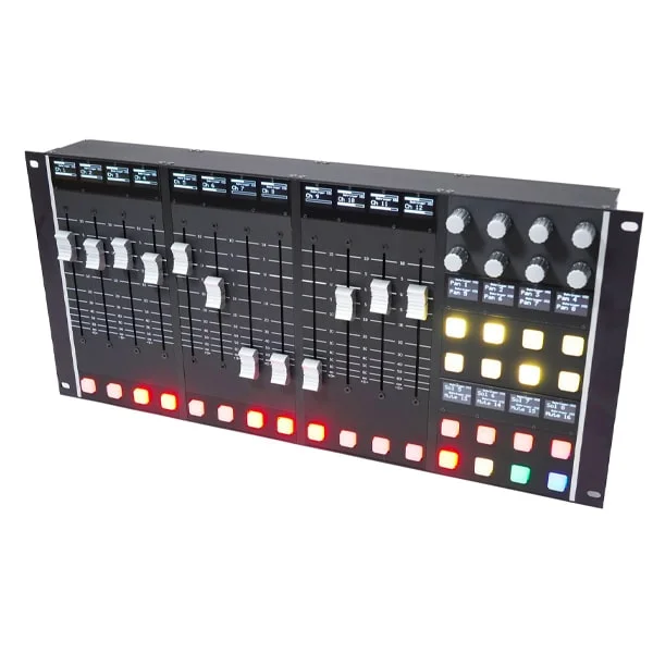 MakePro X xCel-D8R – Broadcast Control Surface Haute Qualité