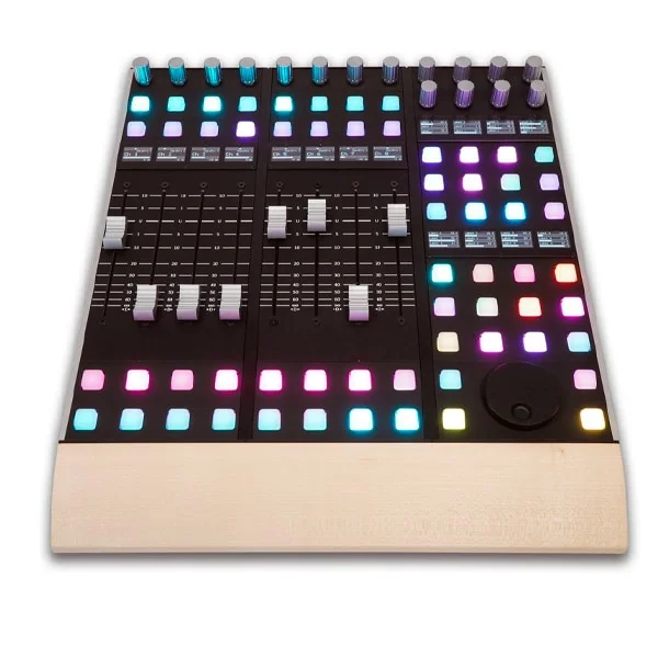 Seulement Aujourd'hui MakePro X xCel-C12 – Broadcast Control Surface