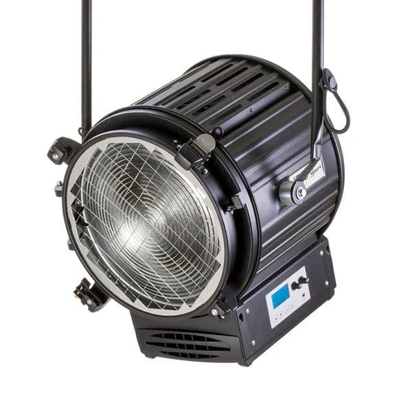 Litepanels Studio X7 (Daylight, 360W) – LED Projector (Pole Operated) Seulement Aujourd'hui