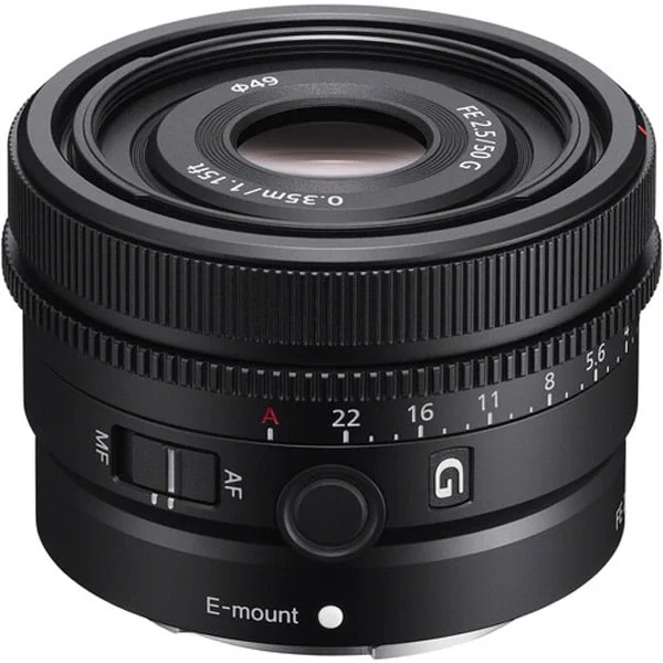 Sony FE 50mm F2.5 G – Lens Must-Have